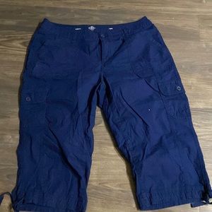 Womens St. John’s capri pants